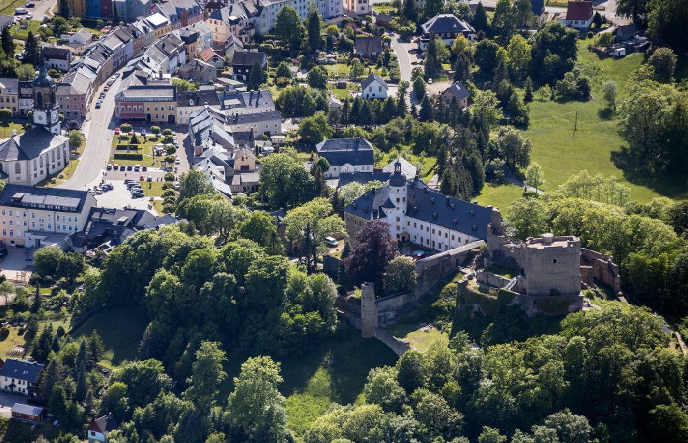 Aerial photograph Frauenstein - Castle of the fortress Frauenstein in Frauenstein in the state Saxony, Germany