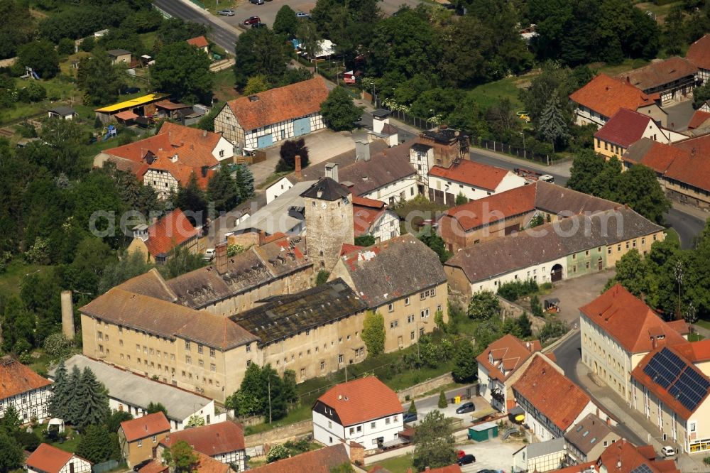 Aerial image Tonna - Castle of the fortress Kettenburg on Burggrabenstrasse in Tonna in the state Thuringia, Germany