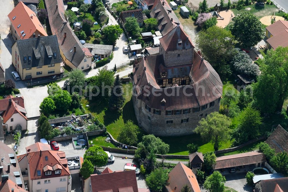 Aerial image Nürnberg - Castle of the fortress Kornburger Schloss Im Schlosshof in Nuremberg in the state Bavaria, Germany