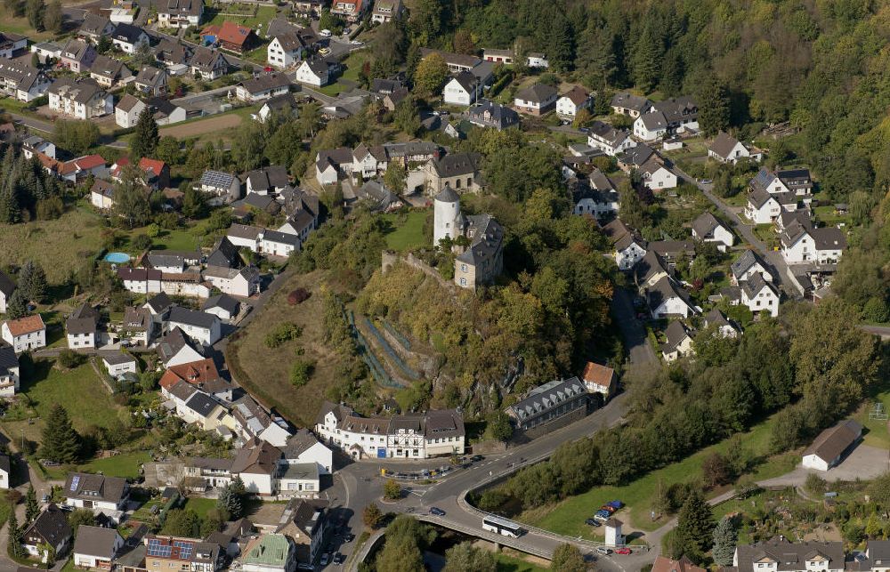 Aerial image Bad Neuenahr - The castle Kreuzberg is located on a rock cone that plunges down to the Ahr river