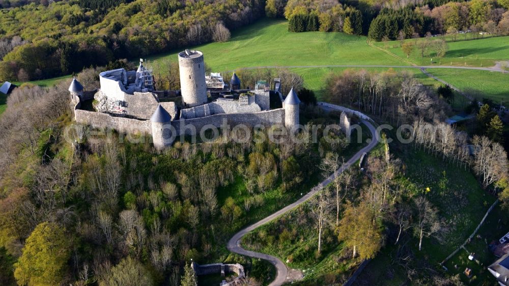 Nürburg from the bird's eye view: Castle of the fortress Nuerburg in Nuerburg in the state Rhineland-Palatinate, Germany