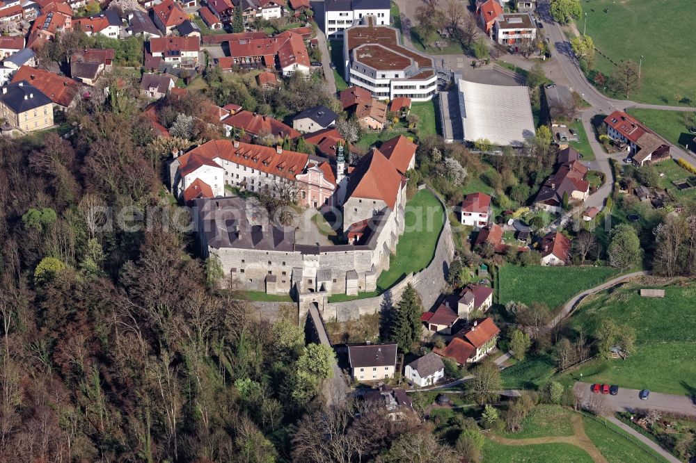 Tittmoning from the bird's eye view: Castle of Tittmoning in the state Bavaria