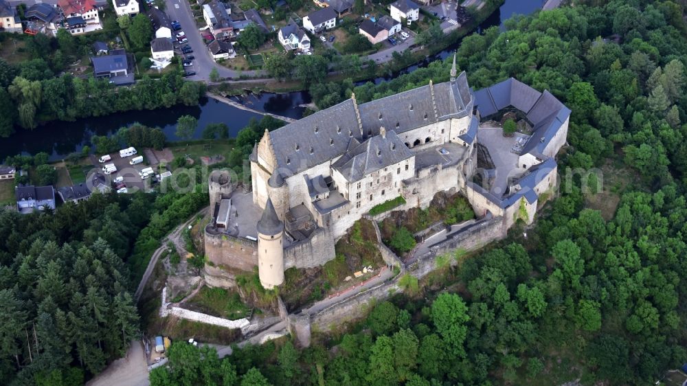 Vianden from the bird's eye view: Castle Vianden in Vianden in Diekirch, Luxembourg
