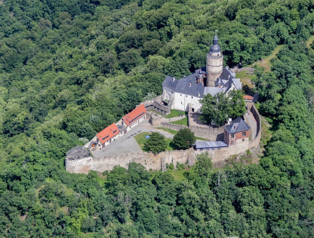 Falkenstein/Harz from the bird's eye view: Castle of the fortress Falkenstein in the district Meisdorf in Falkenstein/Harz in the state Saxony-Anhalt