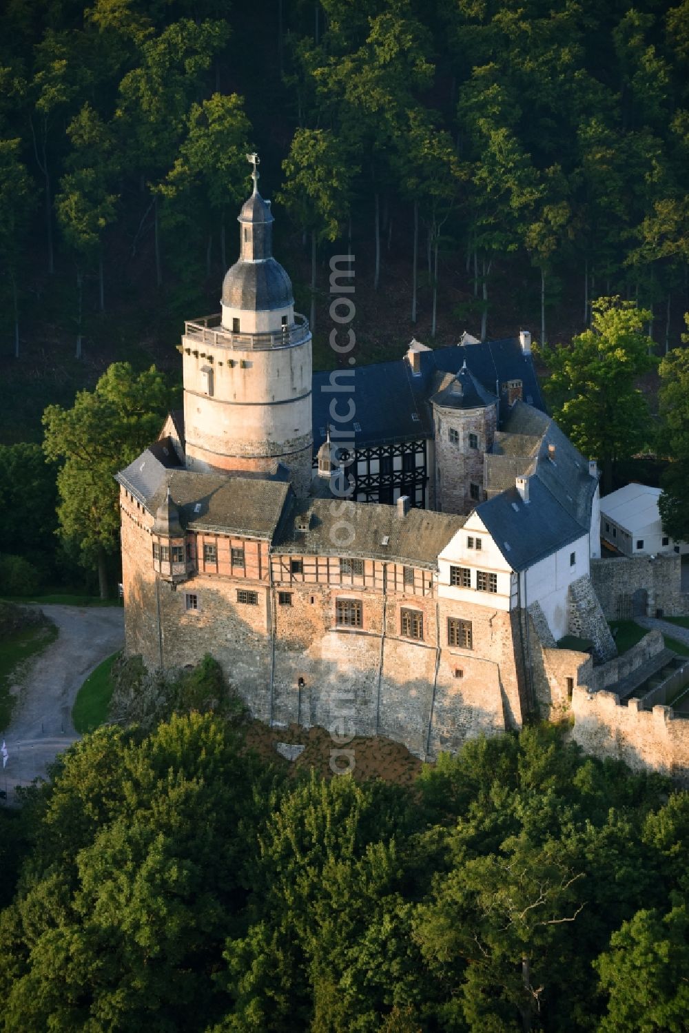 Falkenstein/Harz from the bird's eye view: Castle of the fortress Falkenstein in the district Meisdorf in Falkenstein/Harz in the state Saxony-Anhalt