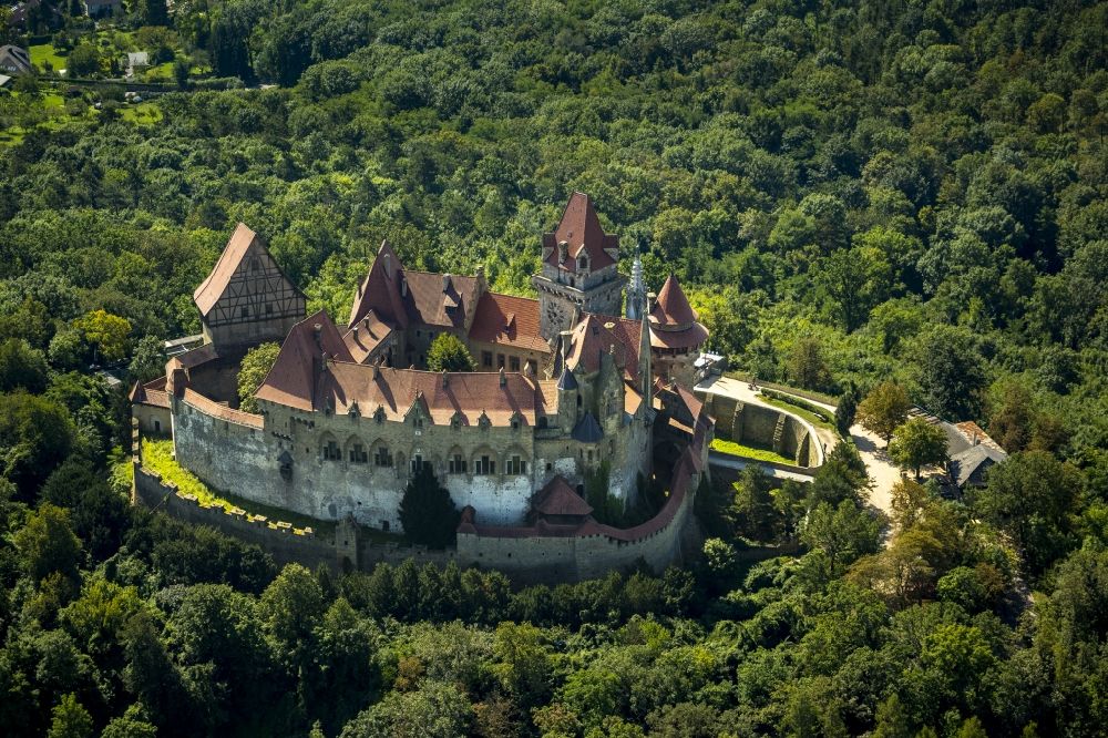Aerial photograph Leobendorf - Castle of Burg Kreuzenstein in Leobendorf in Lower Austria, Austria