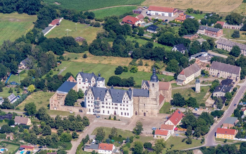 Aerial image Leitzkau - Castle of in Leitzkau in the state Saxony-Anhalt, Germany