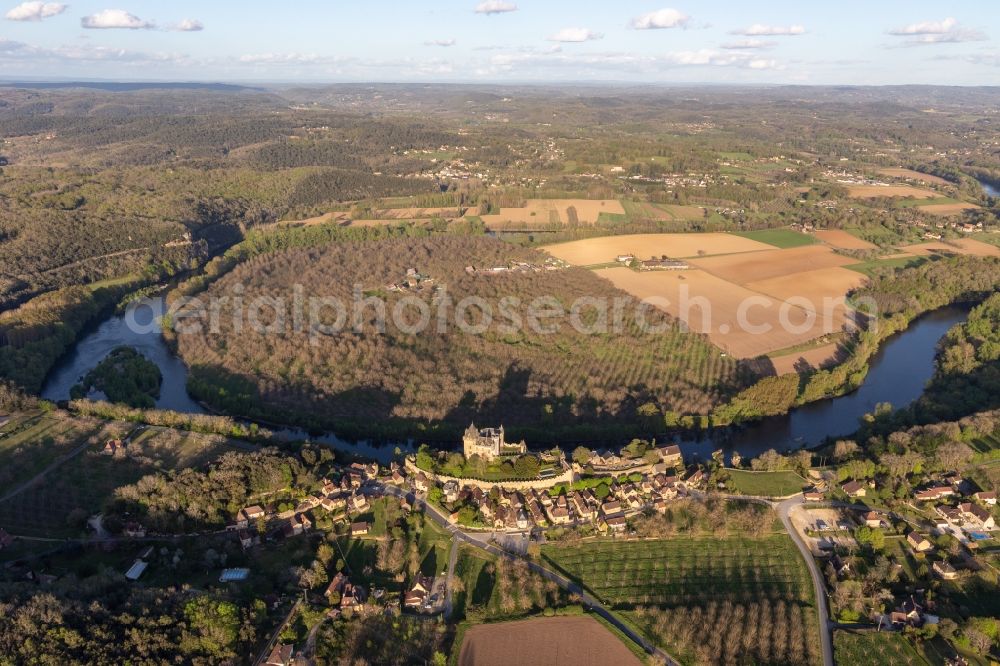 Vitrac from above - Castle of Montfort above the Dordogne in Vitrac in Nouvelle-Aquitaine, France