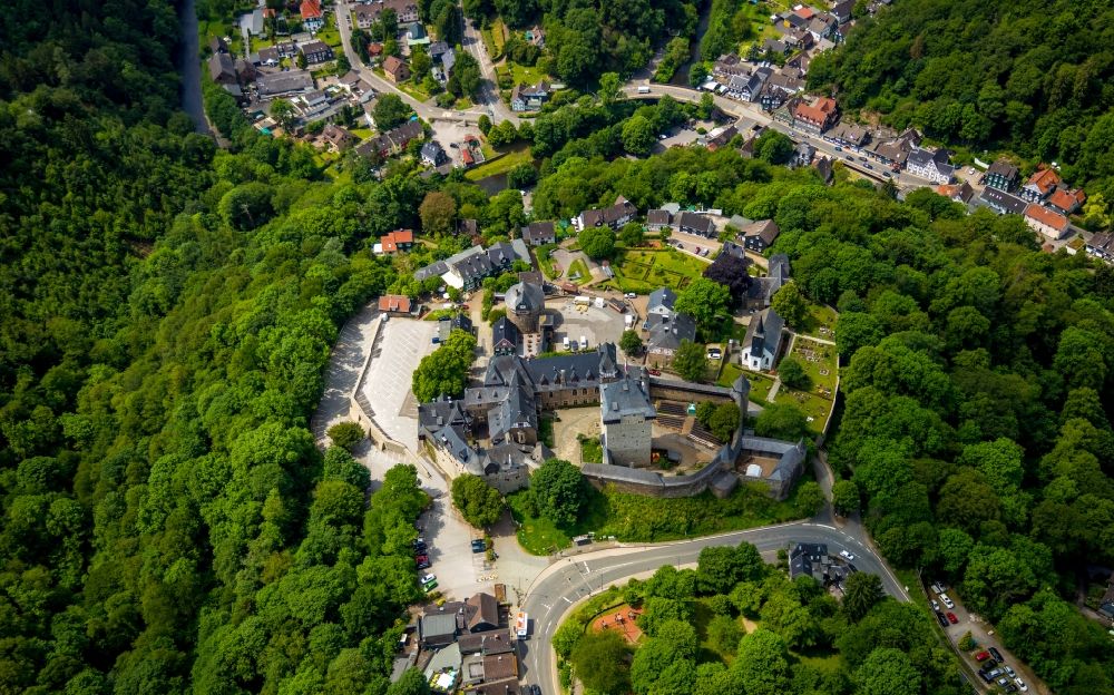 Solingen from above - Castle of in the district Burg an der Wupper in Solingen in the state North Rhine-Westphalia, Germany
