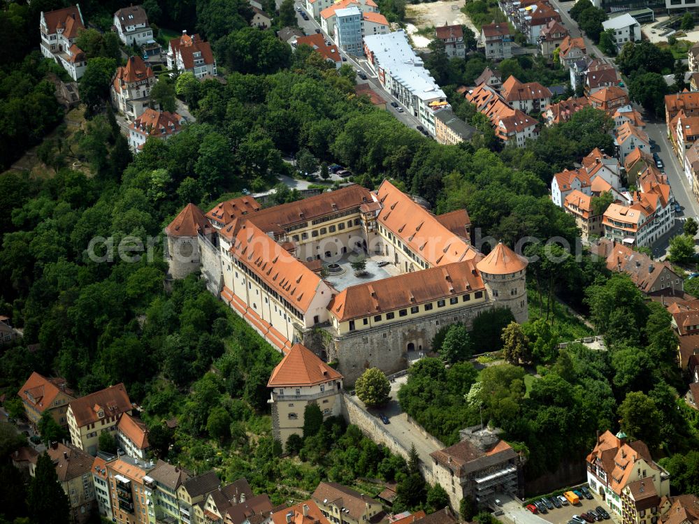 Aerial photograph Tübingen - Castle of Schloss Hohentuebingen with Museum Alte Kulturen | in Tuebingen in the state Baden-Wurttemberg, Germany