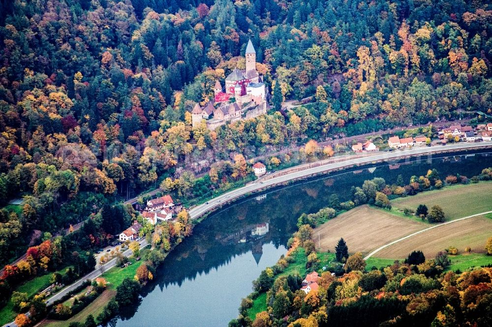 Aerial image Zwingenberg - Castle of Zwingenberg above the Neckar in Zwingenberg in the state Baden-Wurttemberg, Germany