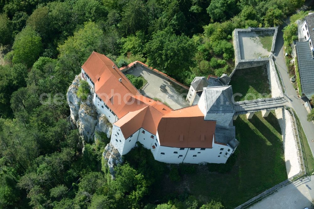 Aerial photograph Riedenburg - Castle of the fortress Burg Prunn in Riedenburg in the state Bavaria