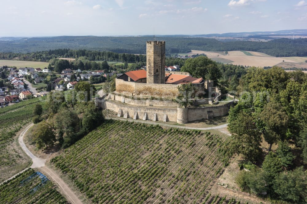Weiler from the bird's eye view: Castle of the fortress Burg Steinsberg on street Weinbergstrasse in Weiler in the state Baden-Wuerttemberg, Germany