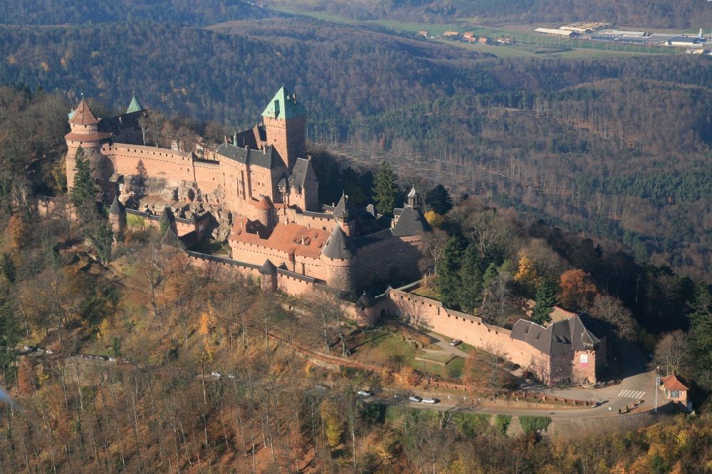 Aerial photograph Orschwiller - Castle of the fortress Hochkoenigsburg in Orschwiller in Frankreich