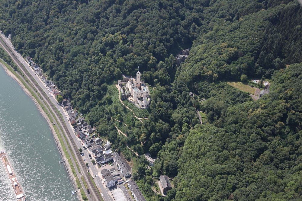 Koblenz from the bird's eye view: Castle of the fortress Stolzenfels on Schlossweg in Koblenz in the state Rhineland-Palatinate, Germany