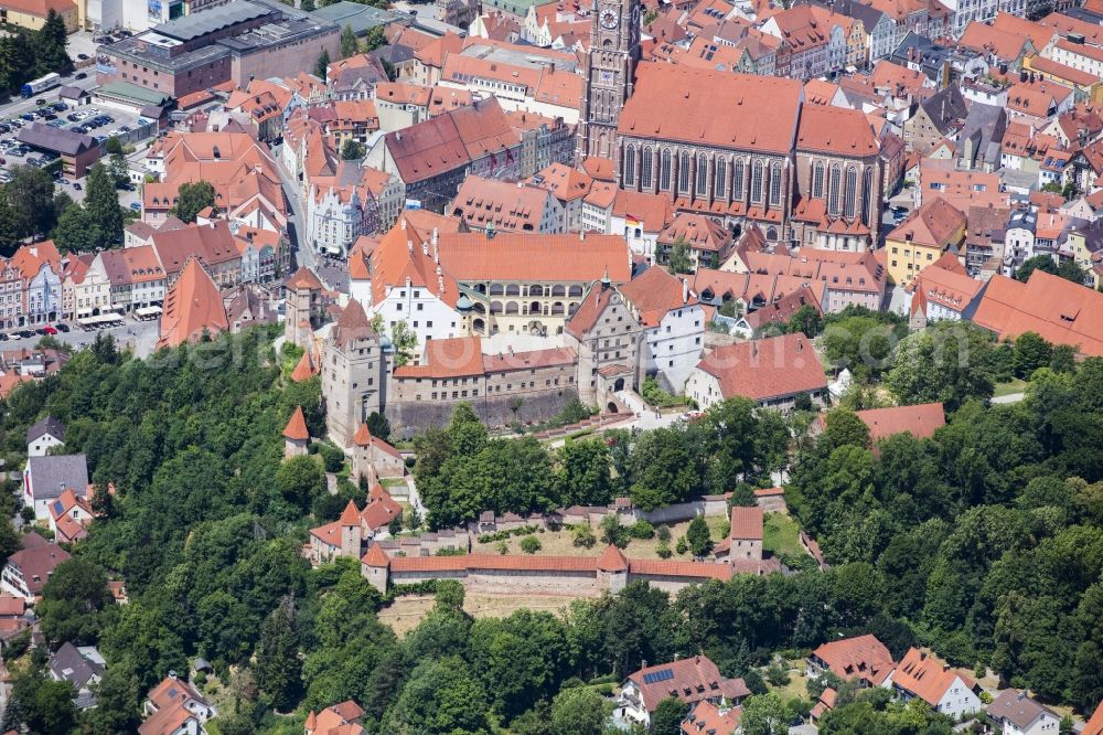 Aerial photograph Landshut - Castle of the fortress Trausnitz in the district Trausnitz in Landshut in the state Bavaria, Germany