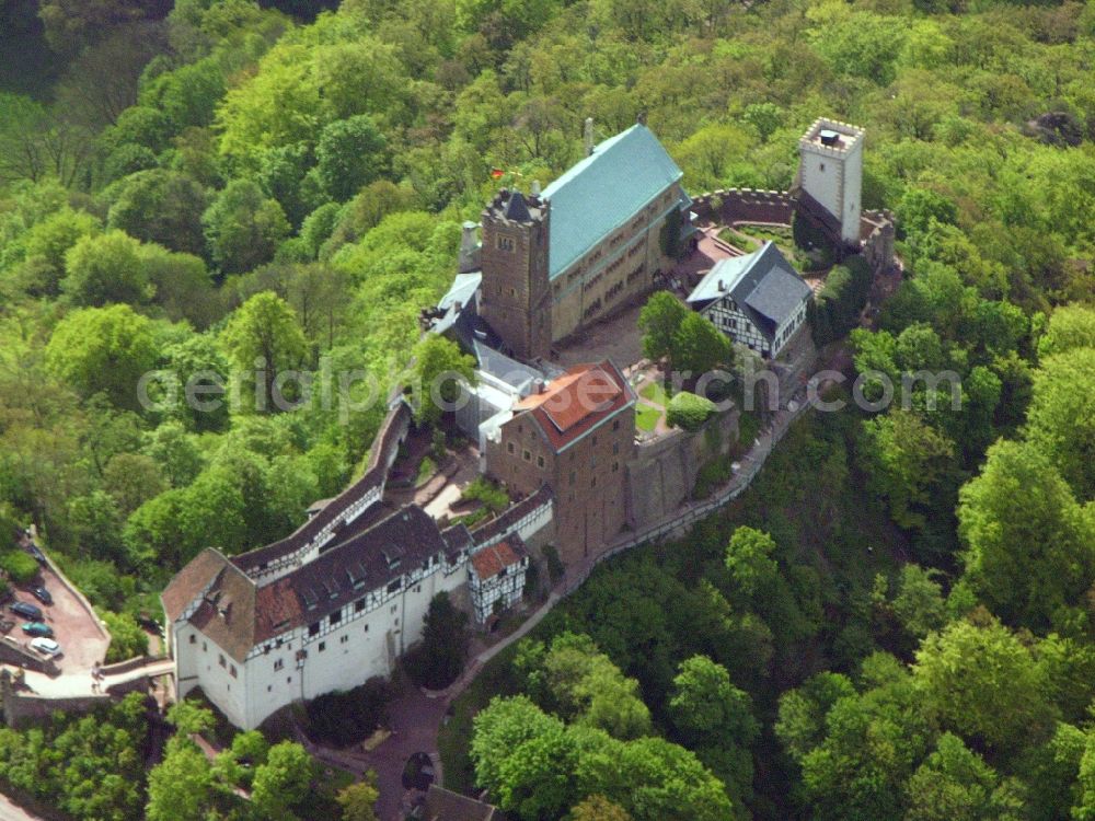 Aerial photograph Eisenach - Castle of the fortress Wartburg-Stiftung Eisenach in Eisenach in the Thuringian Forest in the state Thuringia, Germany