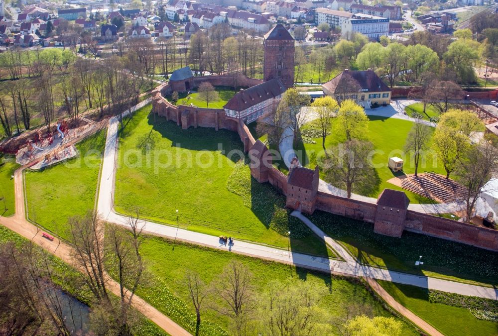 Aerial image Wittstock/Dosse - Walls of the castle complex on the plateau Alte Bischofsburg in Wittstock/Dosse in the state Brandenburg, Germany