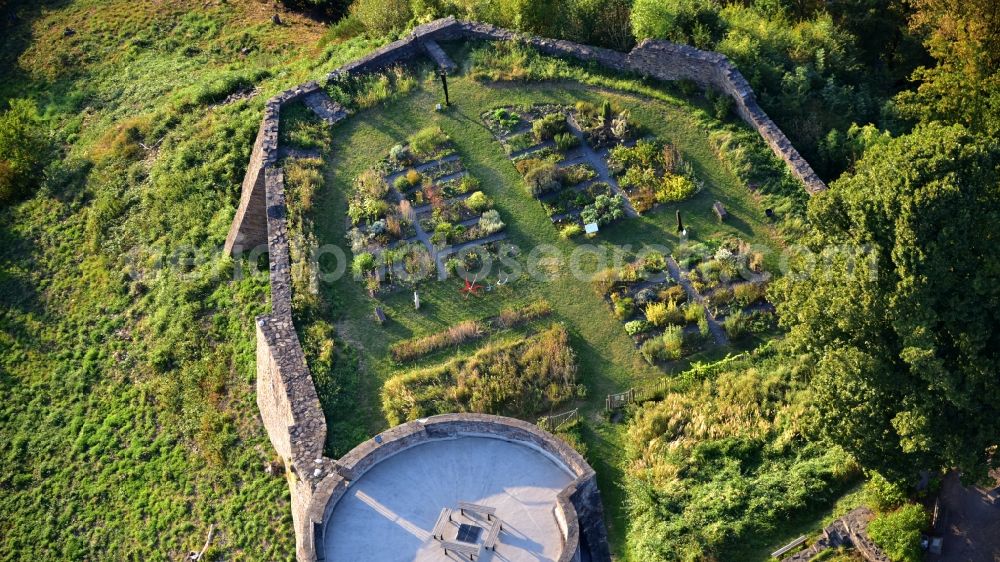 Aerial photograph Hennef (Sieg) - Castle ruin Blankenberg with castle garden in Hennef (Sieg) in the state North Rhine-Westphalia, Germany