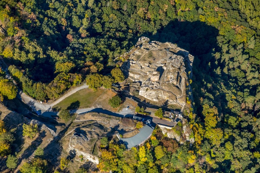 Blankenburg (Harz) from the bird's eye view: Rain ruins of the castle in a rock-hewn stone dungeon at Blankenburg in Saxony-Anhalt