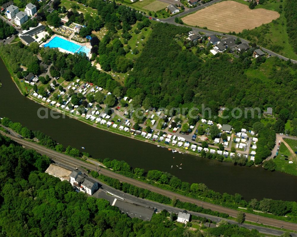 Aerial image Limburg an der Lahn - Campsite with caravans and tents Camping Resort Limburg on the lake shore in Limburg an der Lahn in the state Hesse, Germany