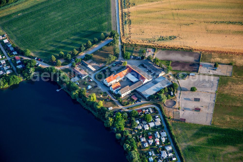 Aerial image Speyer - Campsite Gut Thomashof with caravans and tents on the shore of lake Steinhaeuserwuehlsee and Pferdepension Fischer in Speyer in the state Rhineland-Palatinate, Germany