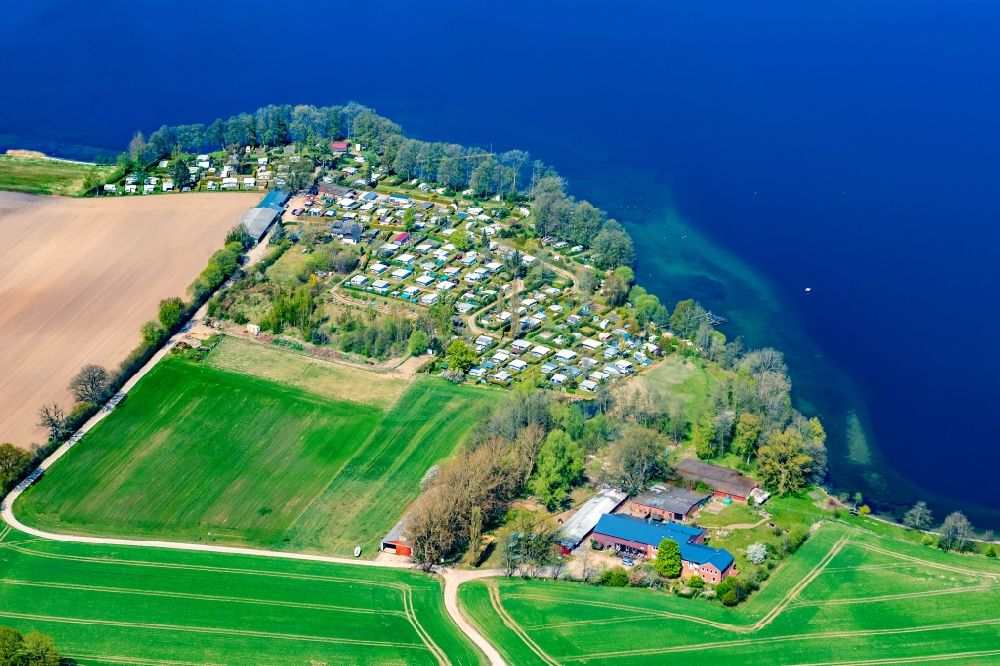 Aerial photograph Nehmten - Caravan and tents - Camping Jochen Bruene - and tent site on Lake Ploen in Nehmten in the state Schleswig-Holstein, Germany