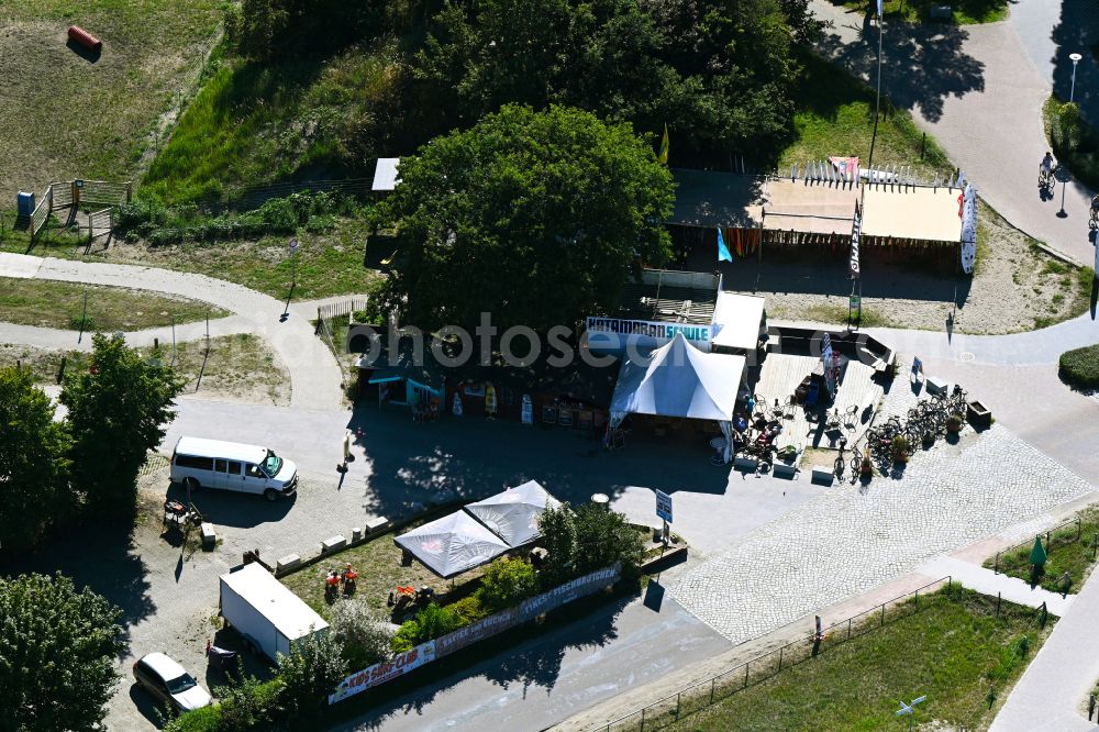 Aerial image Zingst - Campsite with caravans in the coastal area of Baltic Sea on street Am Sportstrand Ubergang in the district Straminke in Zingst in the state Mecklenburg - Western Pomerania, Germany