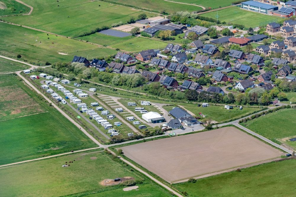 Tinnum from the bird's eye view: Camping with caravans and tents in the district Tinnum in Sylt on Island Sylt in the state Schleswig-Holstein, Germany