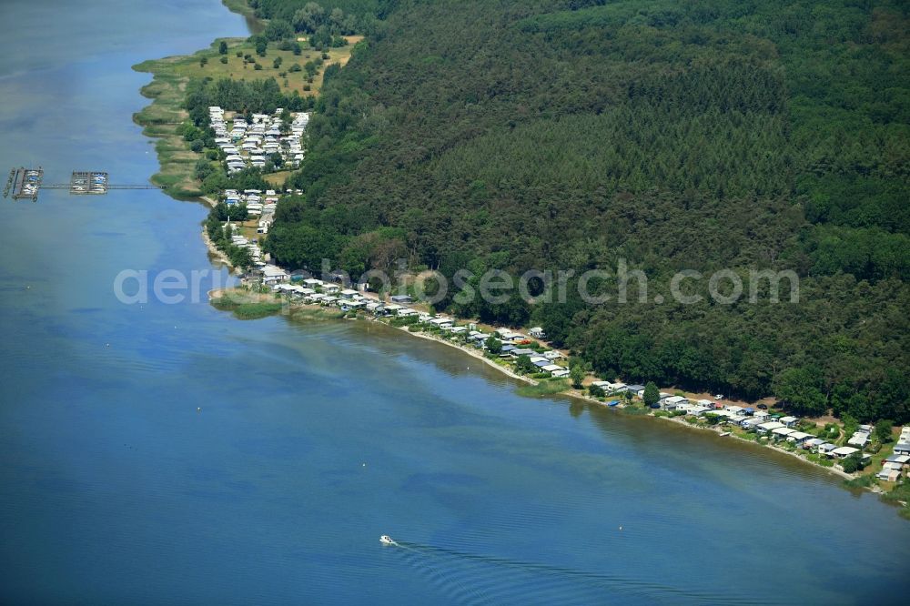 Aerial photograph Wendorf - Camping on the shore area Island Plauer Werder in Wendorf in the state Mecklenburg - Western Pomerania, Germany
