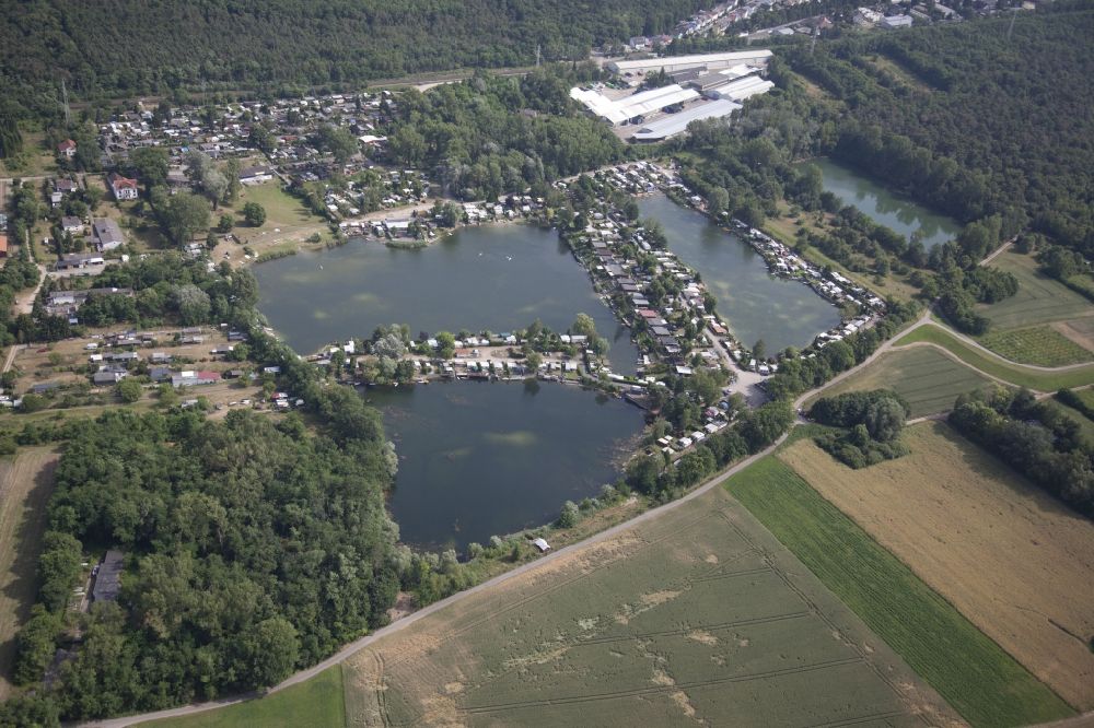 Heidesheim am Rhein from above - View of campingsite lakes in the district Uhlerborn in Heidesheim am Rhein in the state Rhineland-Palatinate