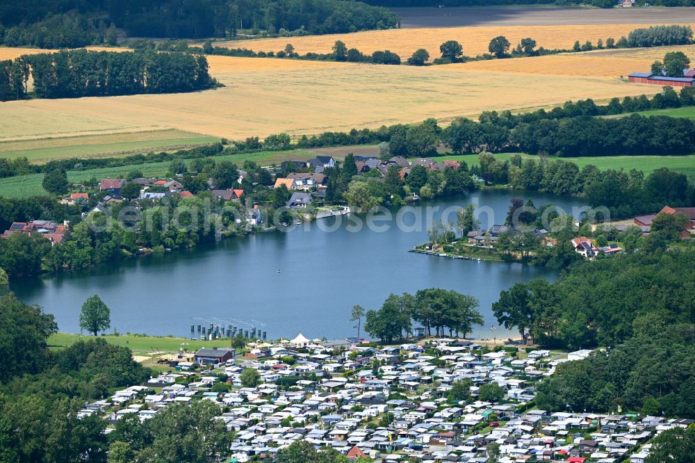 Ternsche from above - Campsite with caravans and tents on the lake shore Temscher See on street Strandweg in Ternsche in the state North Rhine-Westphalia, Germany