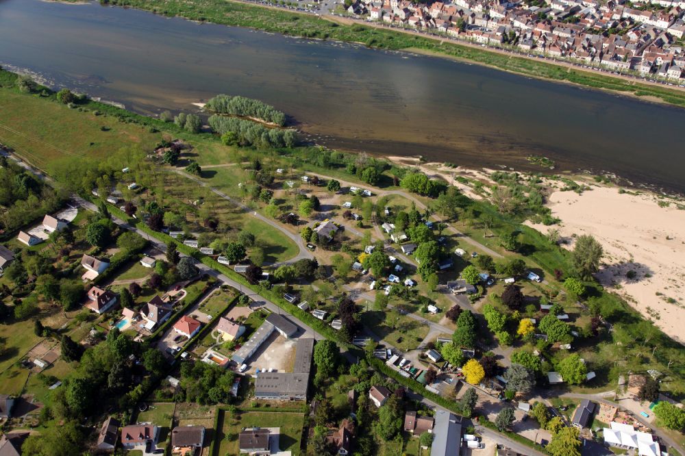 Poilly-Lez-Gien from above - Campsite with caravans at the shore of the Loire in Poilly-Lez-Gien in Centre-Val de Loire, France
