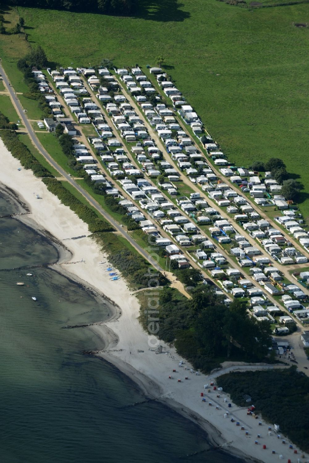 Aerial photograph Neustadt in Holstein - Camp site An der Duene with caravans and tents in Neustadt in Holstein in the state Schleswig-Holstein