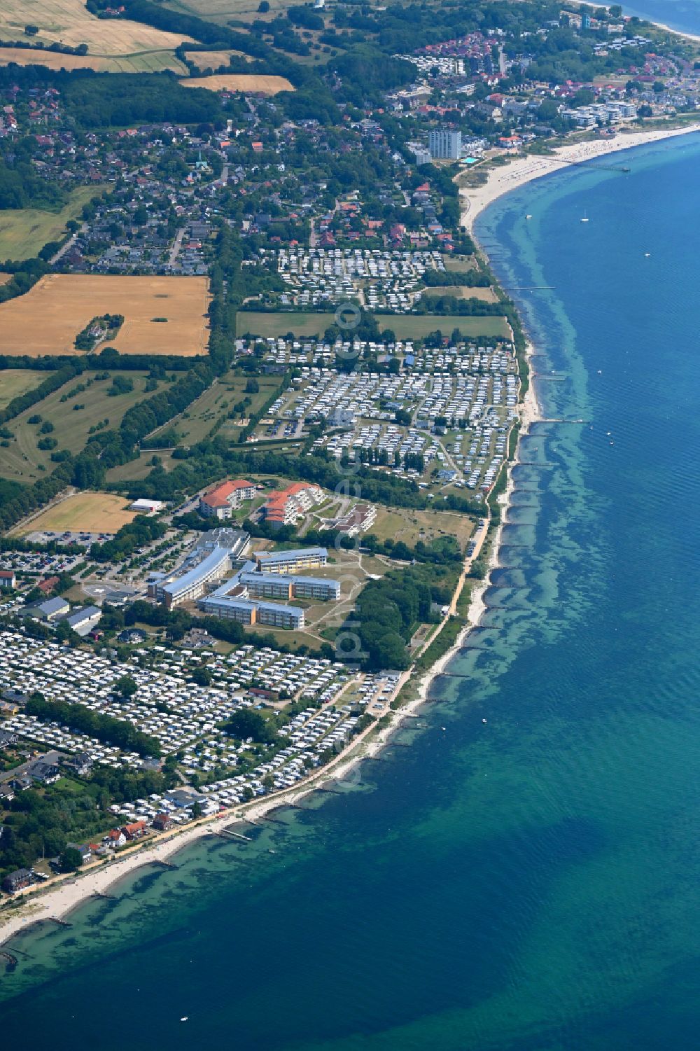 Aerial photograph Neustadt in Holstein - Camping with caravans and tents on baltic sea coast in Neustadt in Holstein in the state Schleswig-Holstein