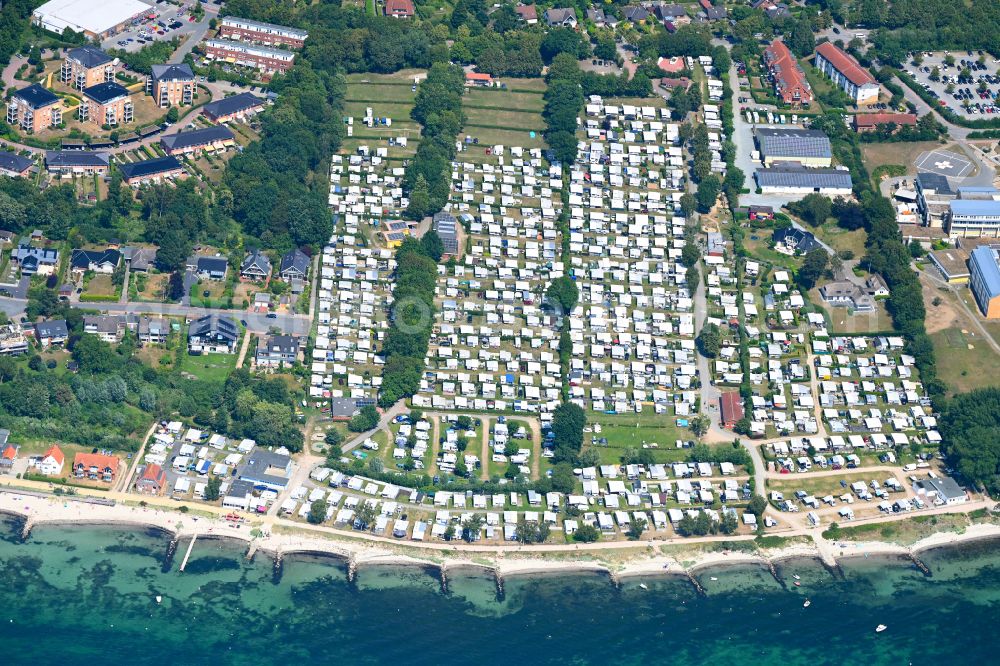 Aerial photograph Neustadt in Holstein - Camping with caravans and tents on baltic sea coast in Neustadt in Holstein in the state Schleswig-Holstein