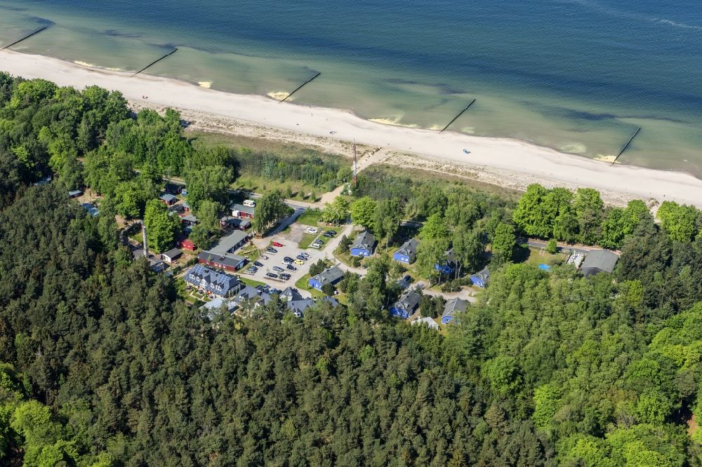 Aerial image Ückeritz - Camping with caravans and tents in the district Koelpinsee in Ueckeritz in the state Mecklenburg - Western Pomerania
