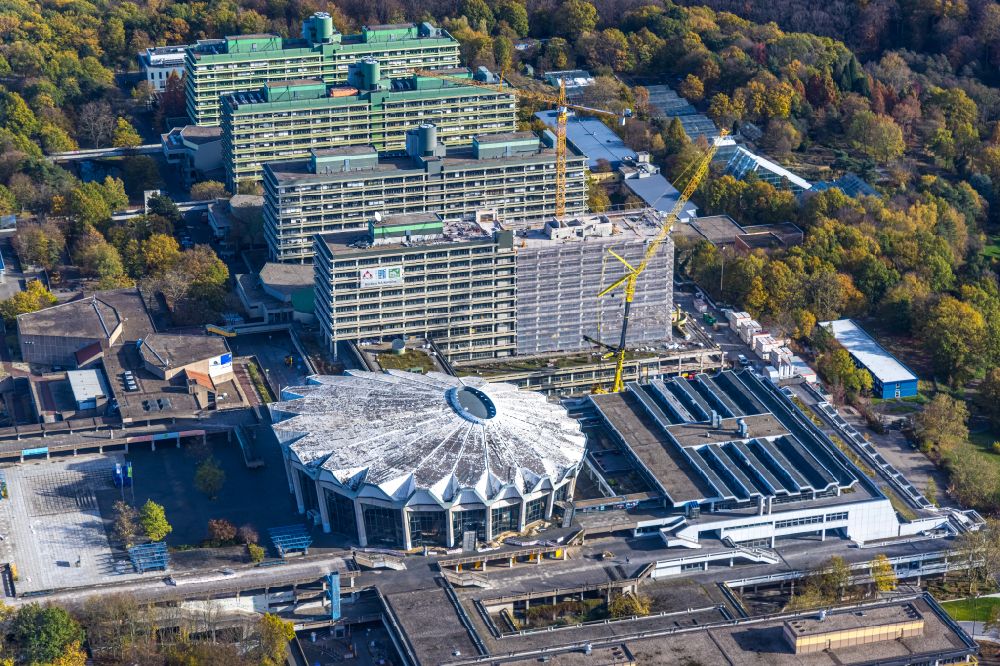 Bochum from the bird's eye view: Campus building of the Ruhr-university on street Universitaetsstrasse in Bochum at Ruhrgebiet in the state North Rhine-Westphalia