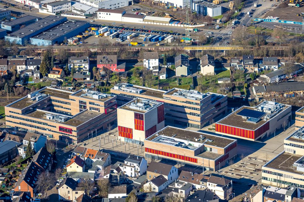 Aerial image Mülheim an der Ruhr - Campus building of the university Hochschule Ruhr West - Campus Muelheim Duisburger Strasse in Muelheim on the Ruhr in the state North Rhine-Westphalia