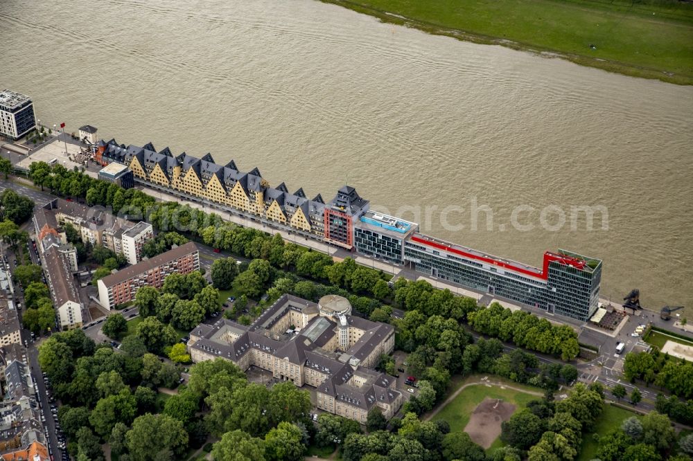 Köln from the bird's eye view: Campus building of the University of Applied Sciences on Claudiusstrasse in the district Neustadt-Sued in Cologne in the state North Rhine-Westphalia, Germany
