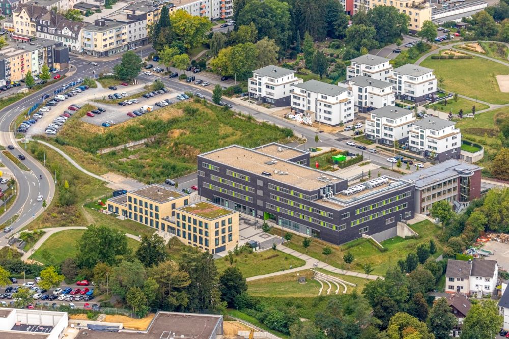 Aerial photograph Heiligenhaus - Campus building of the university Gruener Campus Velbert/Heiligenhaus of Hochschule Bochum on Kettwiger Strasse in Heiligenhaus in the state North Rhine-Westphalia, Germany