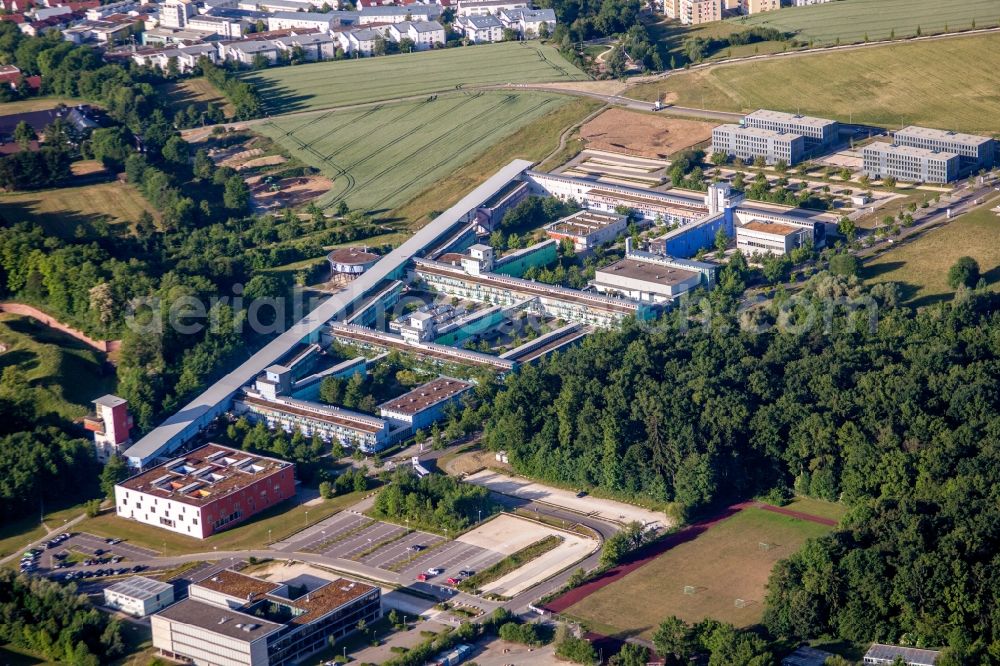 Ulm from the bird's eye view: Campus building of the university Ulm with Institut fuer Elektronische Bauelemente and Schaltungen in Ulm in the state Baden-Wurttemberg, Germany