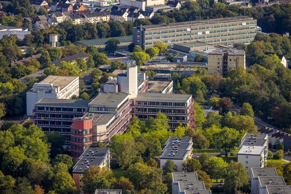 Siegen from the bird's eye view: Campus building of the university Universitaet Siegen - Hoelderlin Campus in the district Weidenau in Siegen on Siegerland in the state North Rhine-Westphalia, Germany