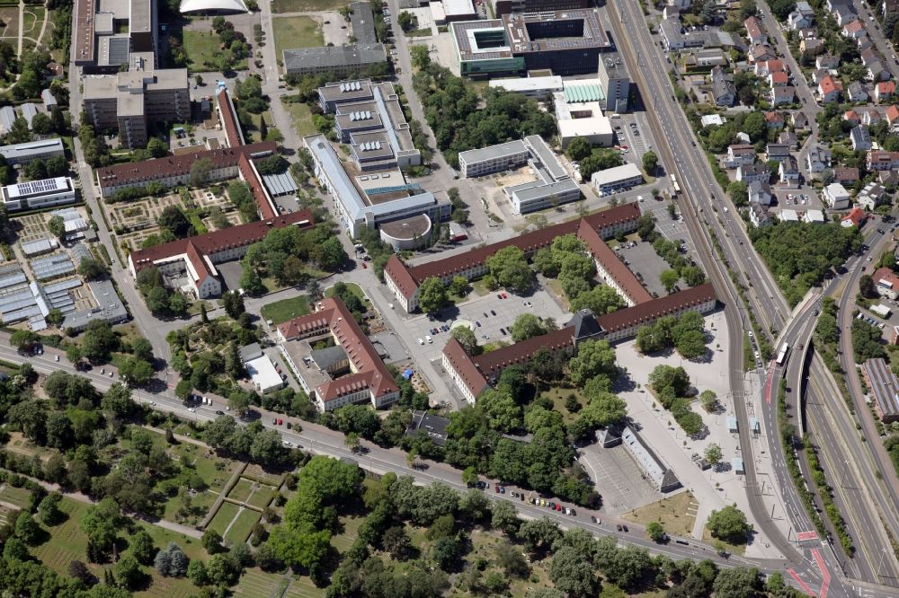 Aerial image Mainz - Campus grounds of the University Johannes Gutenberg above Albert Schweitzer Strasse in Mainz in the state Rhineland-Palatinate. Forum