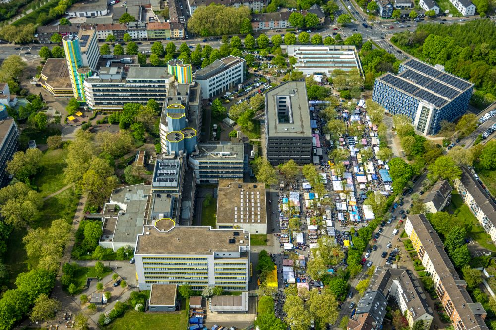 Aerial photograph Essen - Campus grounds of the University of Duisburg-Essen on Universitaetsstrasse in the district Nordviertel in Essen in the Ruhr area in the state North Rhine-Westphalia - NRW, Germany