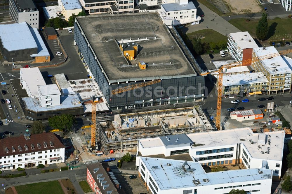 Wolfsburg from the bird's eye view: Campus university area with new construction site of Ostfalia Hochschule fuer ongewondte Wissenschaften on street Poststrasse in Wolfsburg in the state Lower Saxony, Germany