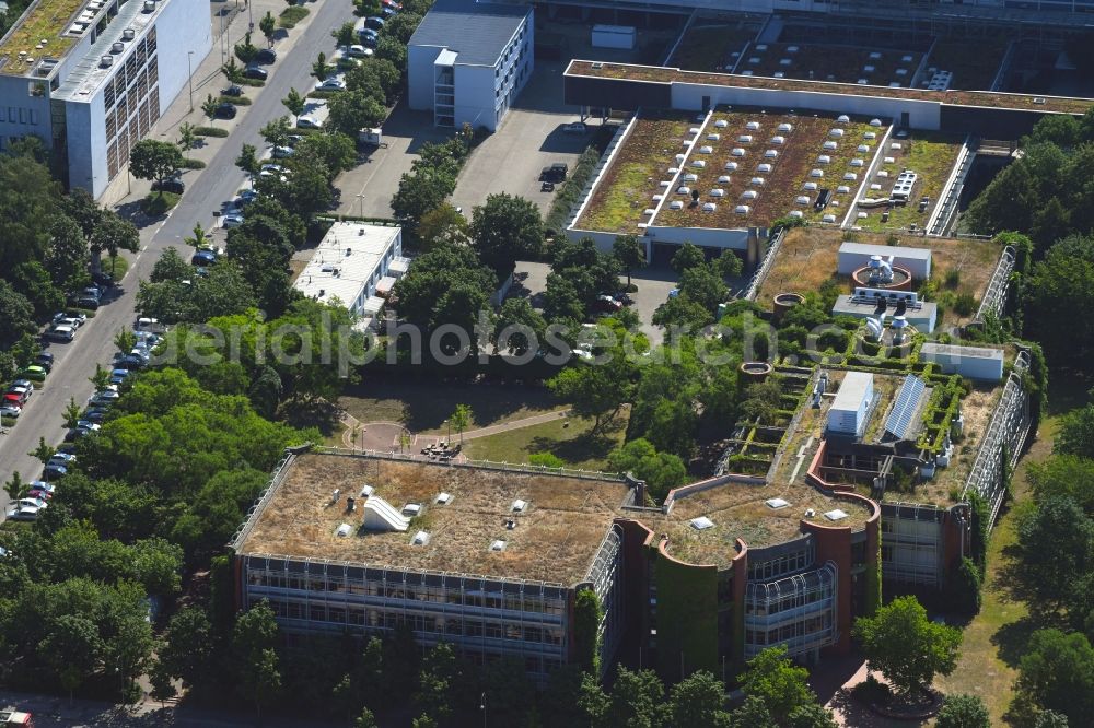 Aerial photograph Karlsruhe - School building of the Carl-Engler-Schule on Steinhaeuserstrasse in the district Suedweststadt in Karlsruhe in the state Baden-Wurttemberg, Germany