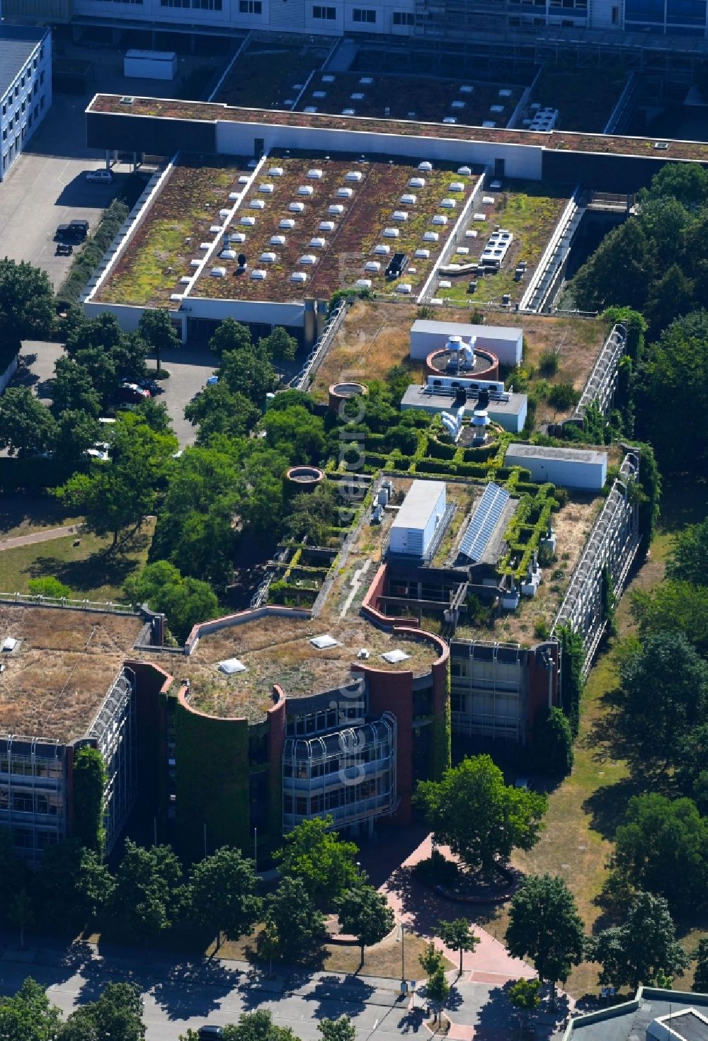 Karlsruhe from above - School building of the Carl-Engler-Schule on Steinhaeuserstrasse in the district Suedweststadt in Karlsruhe in the state Baden-Wurttemberg, Germany