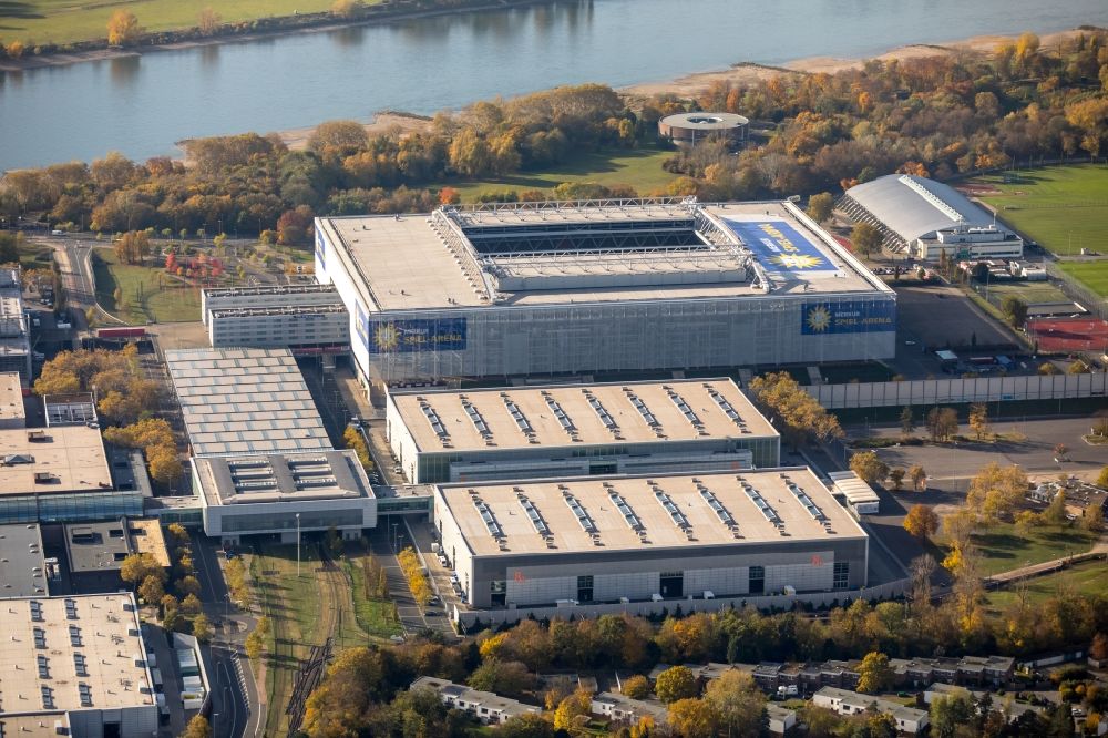 Düsseldorf from above - Exhibition grounds and exhibition halls of the Messe Duesseldorf in the district Stockum in Duesseldorf in the state North Rhine-Westphalia, Germany