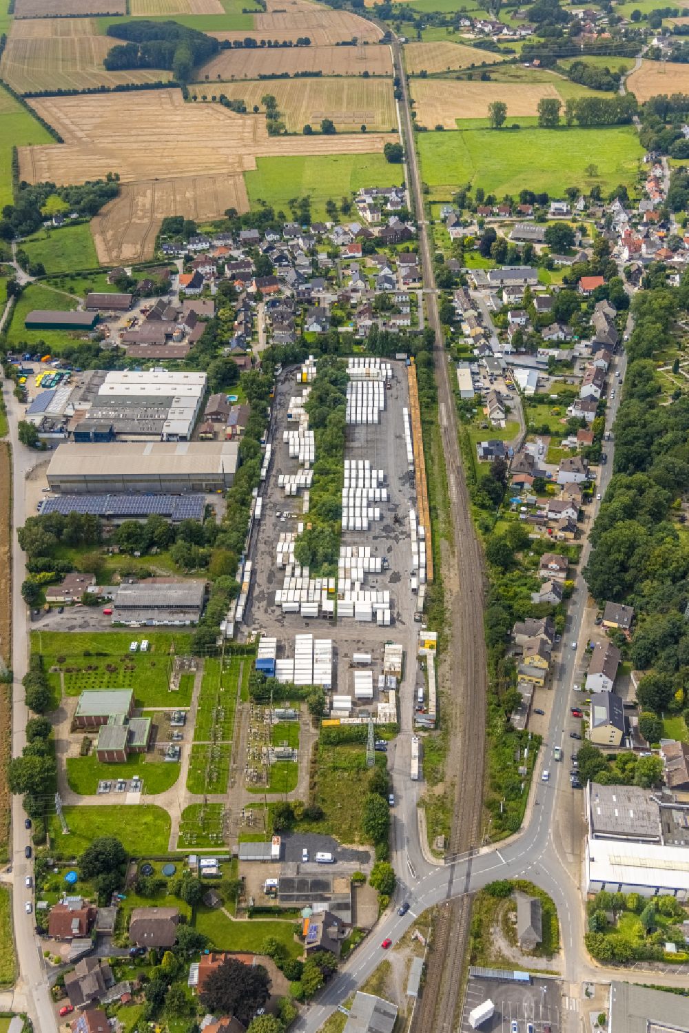Aerial photograph Fröndenberg/Ruhr - Building and production halls on the premises of of C.G. Containerbau Gerbracht GmbH on Ohlweg in the district Dellwig in Froendenberg/Ruhr in the state North Rhine-Westphalia, Germany